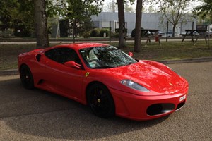 1 vuelta en Lamborghini, 1 en Ferrari y 1 Porsche en circuito corto