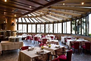 Escapada Romántica de una noche en Hotel Panorama 4*