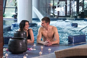 Spa y masaje relajante para 2 en Sheraton Madrid Mirasierra (L-V)