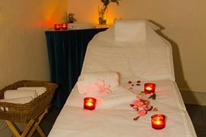 Spa, chocolaterapia y cava para 2 en Agua y Salud