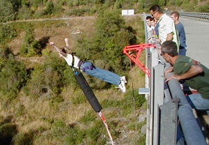 Puenting con agarre a la cintura desde 30m. para 2 en Ronda