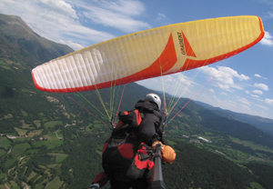 Vuelo en parapente por el Pirineo Aragonés