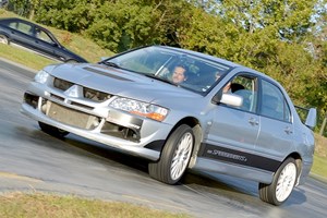 Curso de drift: 10 vueltas con Mitsubishi y copilotaje GRATIS