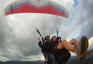 Vuelo en parapente por Berga
