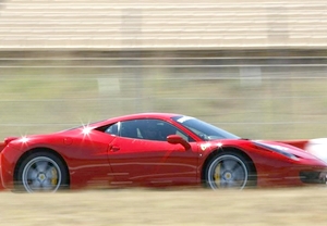 1 vuelta en Ferrari 458 y 1 vuelta en Hummer