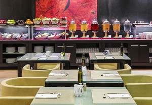 Spa y comida o cena con cava para 2 en el H10 Marina Barcelona