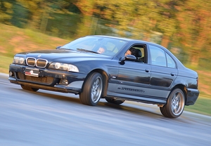 Curso de drift: 10 vueltas con BMW M5 y copilotaje GRATIS