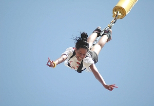 ¡ÚNICO! Bungee jumping en Girona ¡70m de altura!