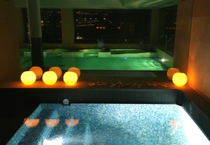 Spa PRIVADO para parejas con fresas y cava en Hilton Buenavista