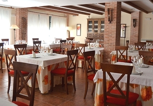 Escapada rural de 2 noches en el Hotel Palacio Monfarracinos