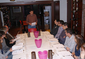 Degustación de tapas mediterráneas con maridaje de vino para dos