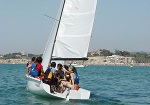 Paseo en velero en Vilanova i la Geltrú