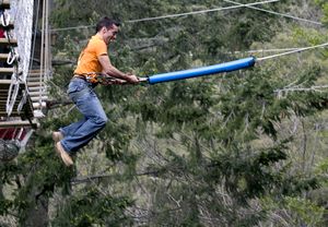 Salto Bungee Jumping y salto Puenting ¡desde 25m!