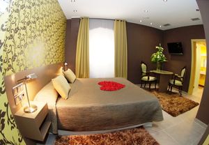 Escapada Romántica Especial con cena para 2
