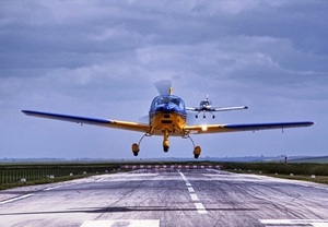 Curso de vuelo con FOTOS en Sevilla: siéntete piloto por un día
