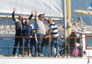 Paseo en barco velero por la bahía de Estepona (2horas)