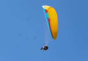 Vuelo en parapente sobre Urbasa y Aralar con FOTOS
