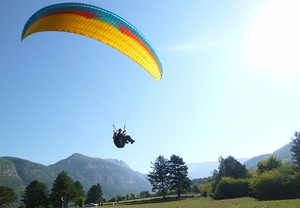 Vuelo en parapente sobre Urbasa y Aralar con FOTOS